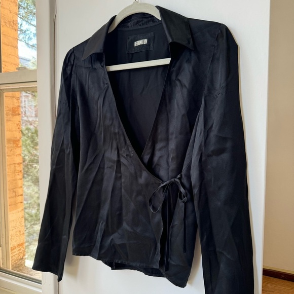 Reformation Silk Smith Top Long Sleeve Shirt V Neck Wrap Blouse in Black - Picture 9 of 12